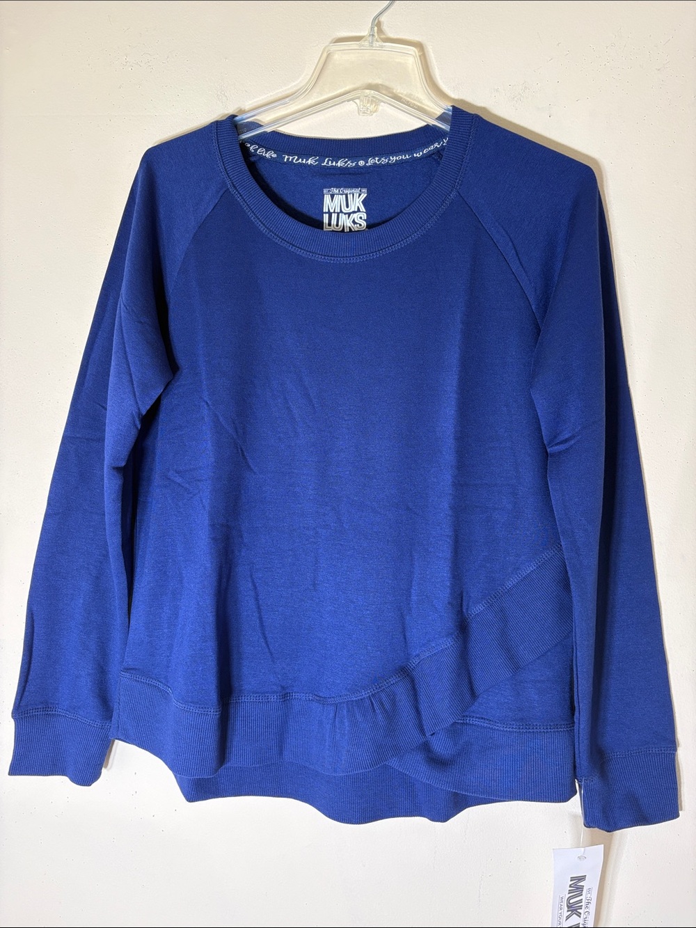 Muk Luks Super Soft Crewneck Asymmetrical Front Sweatshirt. M. NWT.